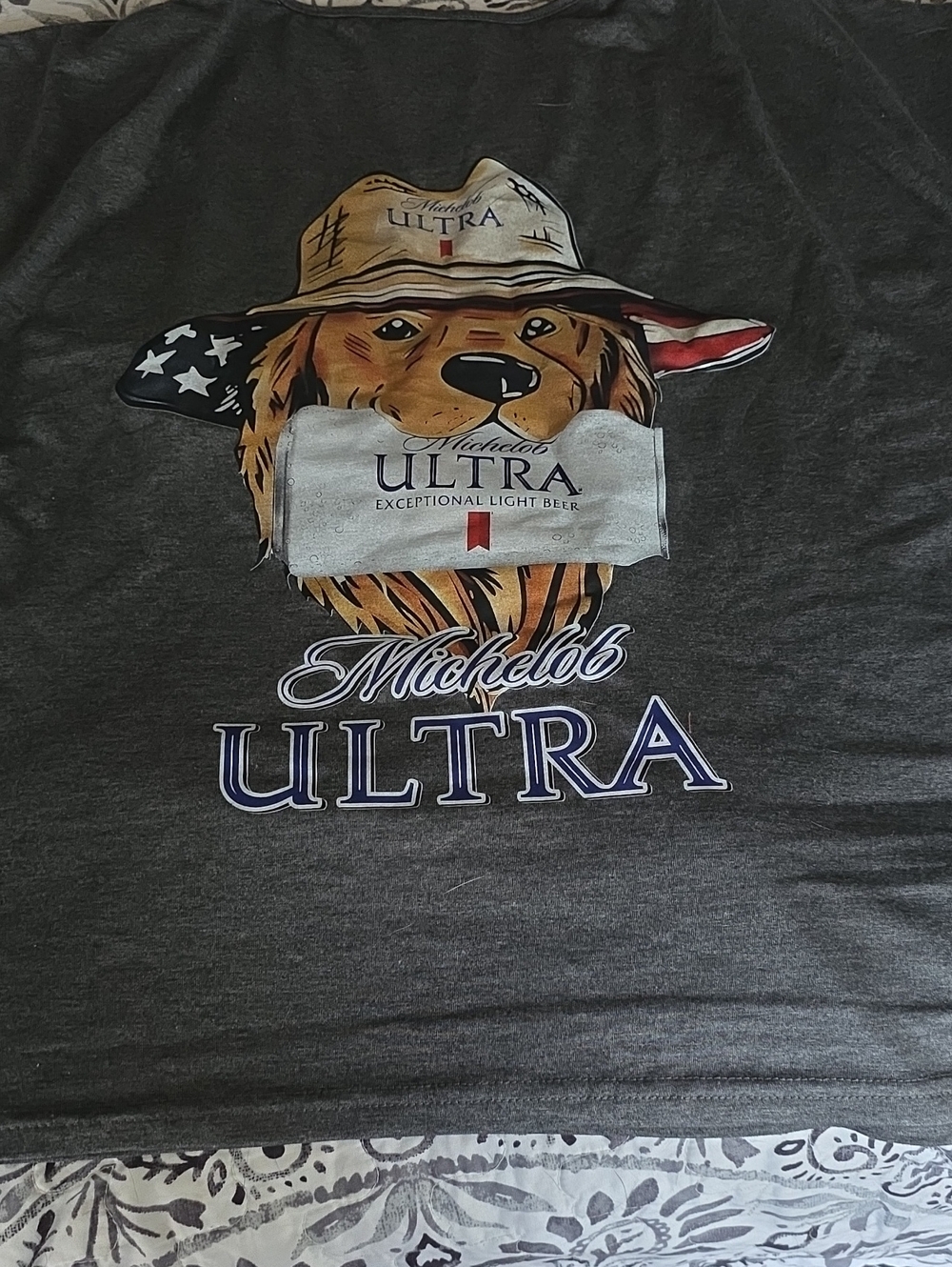 Dog Graphic Tee in Gray